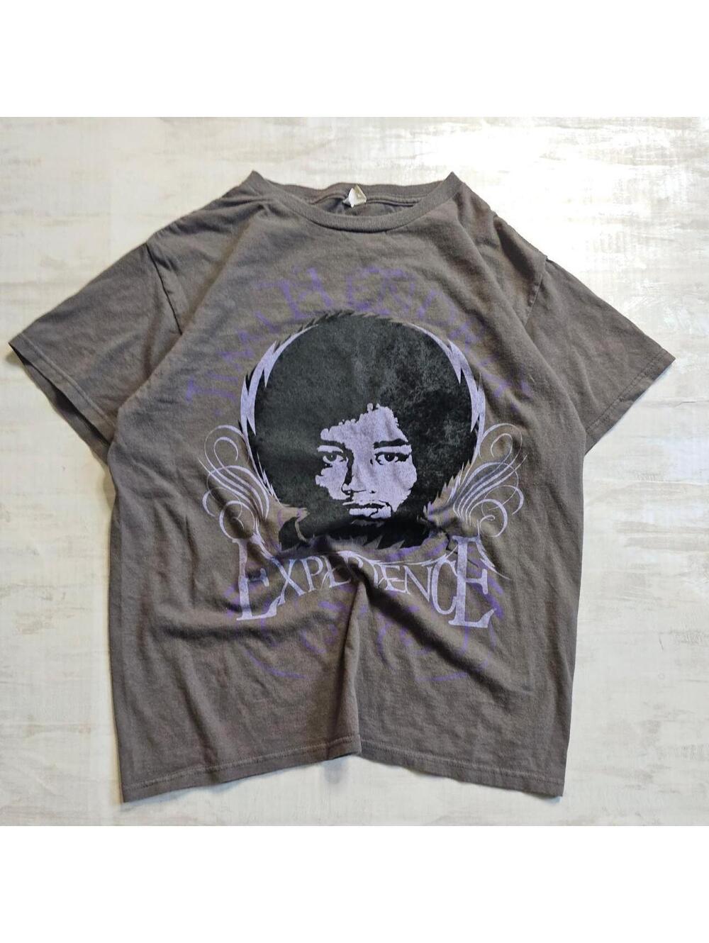 Title: Vintage grep and purple indoe style jimmy Hendrix graphic tee shirt